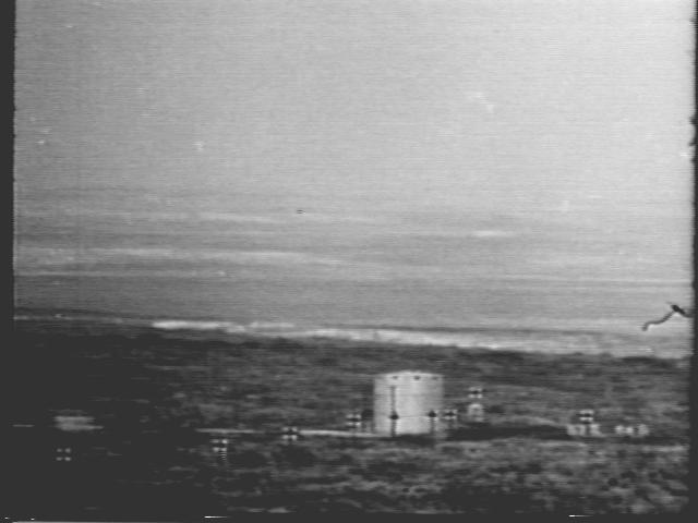 Tank far away (26,619 Bytes)